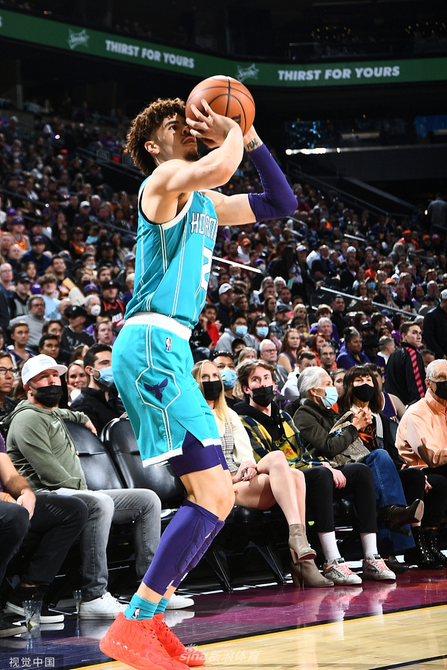 同样为球迷 同样为球迷