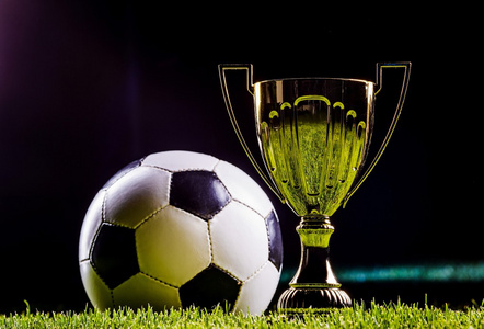 賽中便多次 賽中便多次